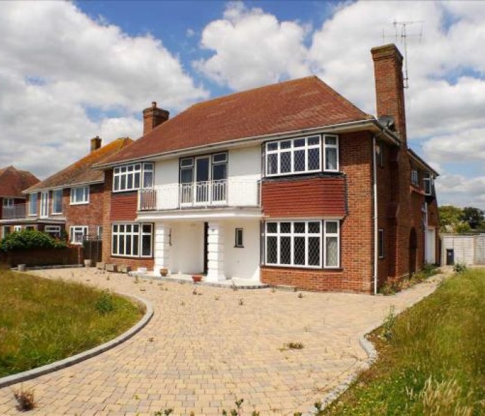 Marine Crescent, GoringBySea