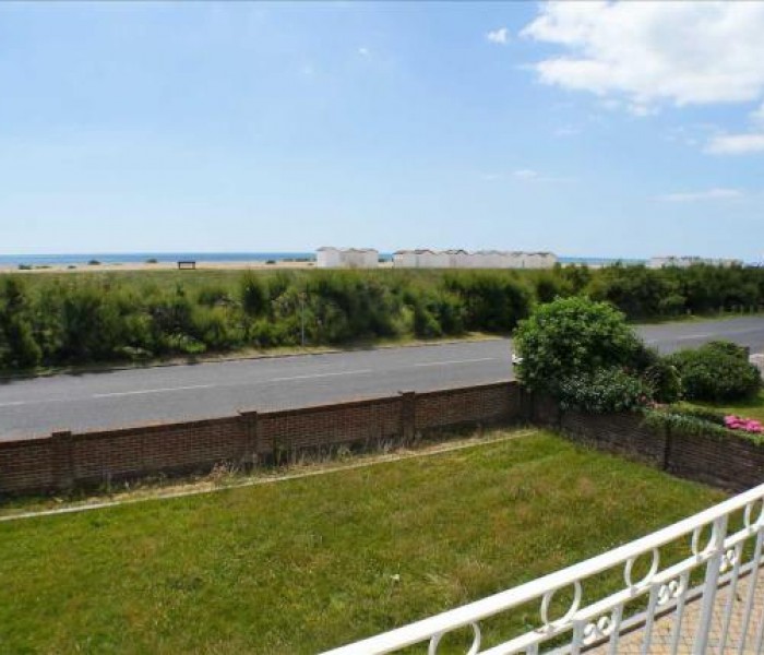 Marine Crescent, GoringBySea